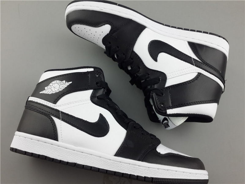 Authentic Air Jordan 1 Retro High OG Black White