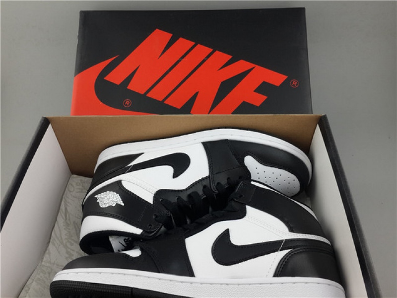 Authentic Air Jordan 1 Retro High OG Black White