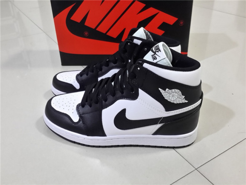 Authentic Air Jordan 1 Retro High OG Black White