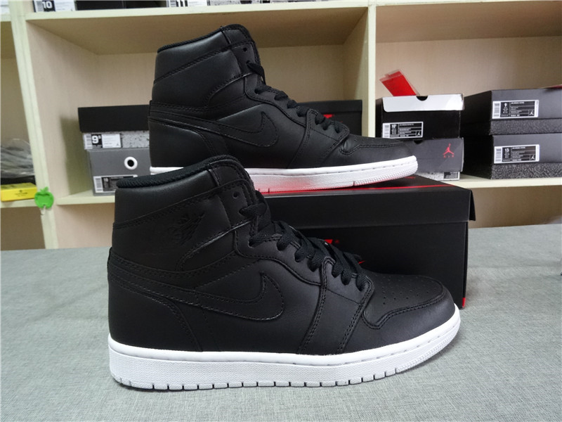 Authentic Air Jordan 1 Retro High OG Oreo