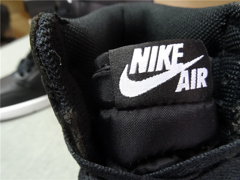 Authentic Air Jordan 1 Retro High OG Oreo