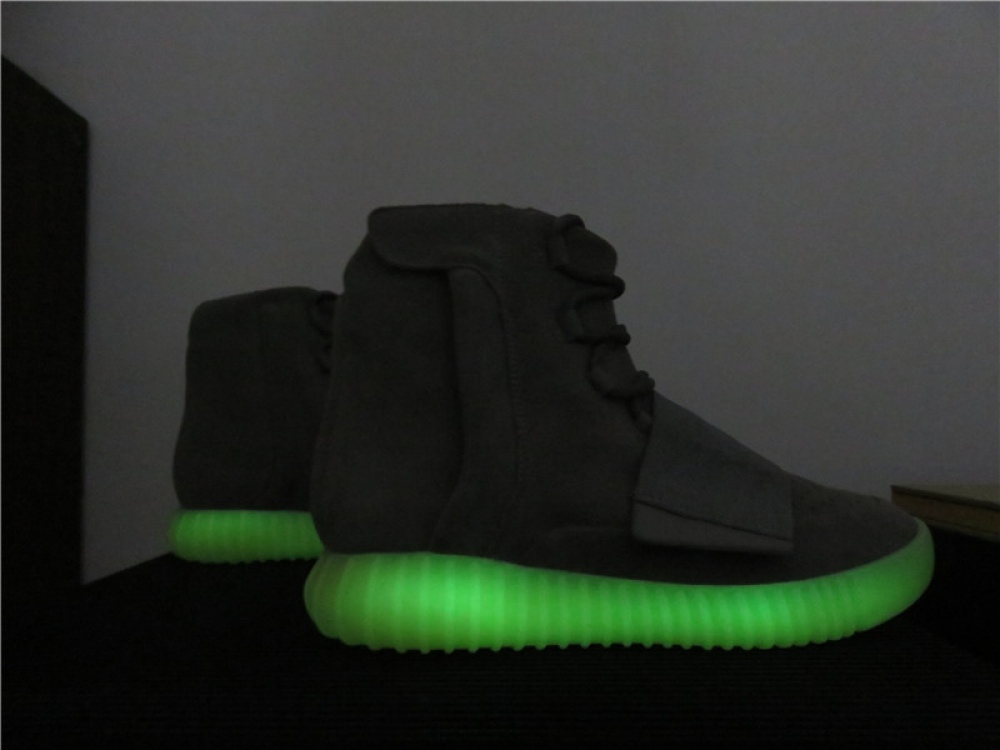 Adidas Yeezy Boost 750 Grey Gum