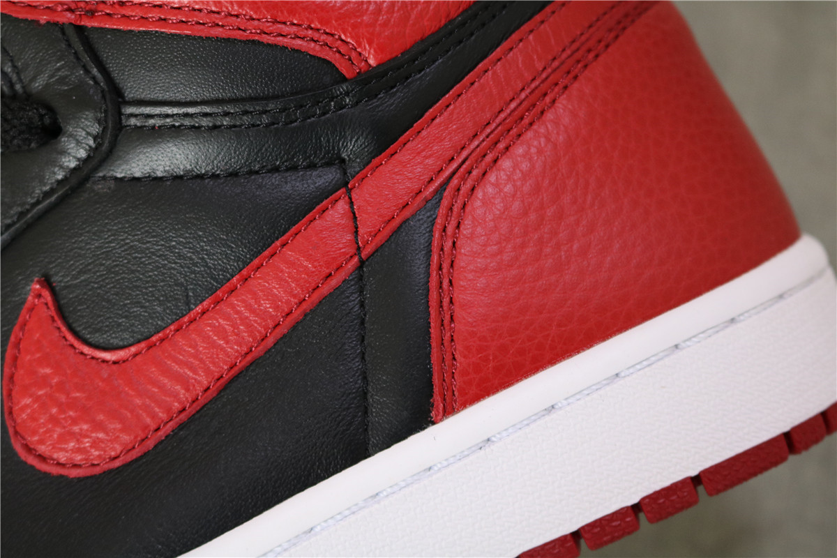 Authentic Air Jordan 1 Retro High OG Bred (2018)