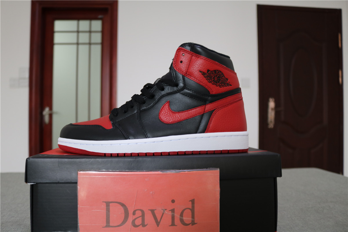 Authentic Air Jordan 1 Retro High OG Bred (2018)