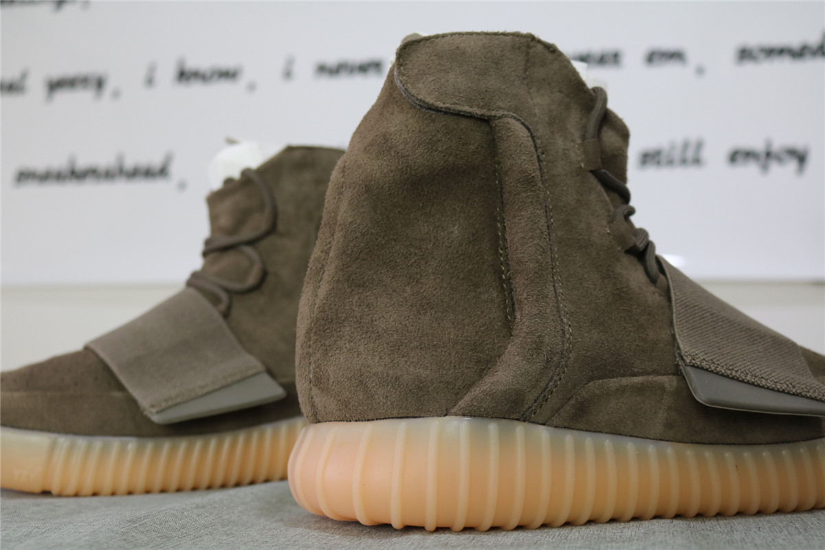 New Batch Adidas Yeezy 750 Boosts Chocolate