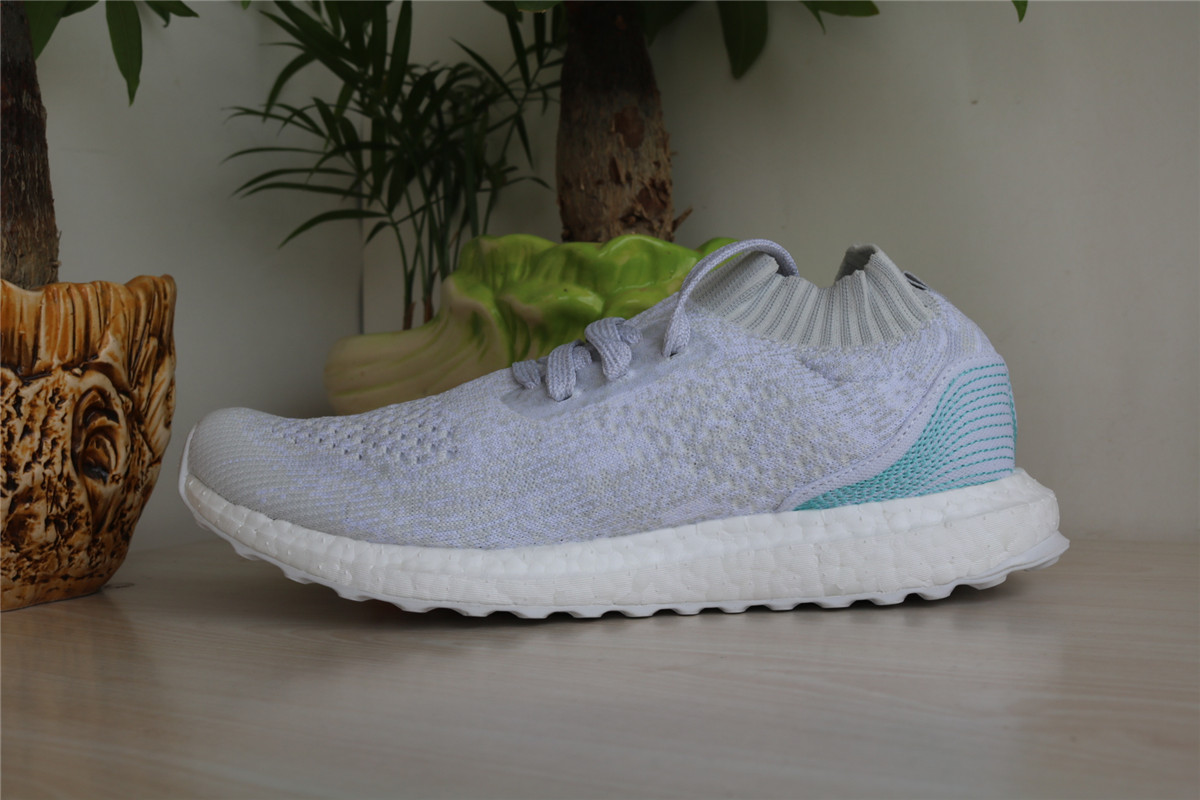 Adidas Ultraboost Uncaged Parley