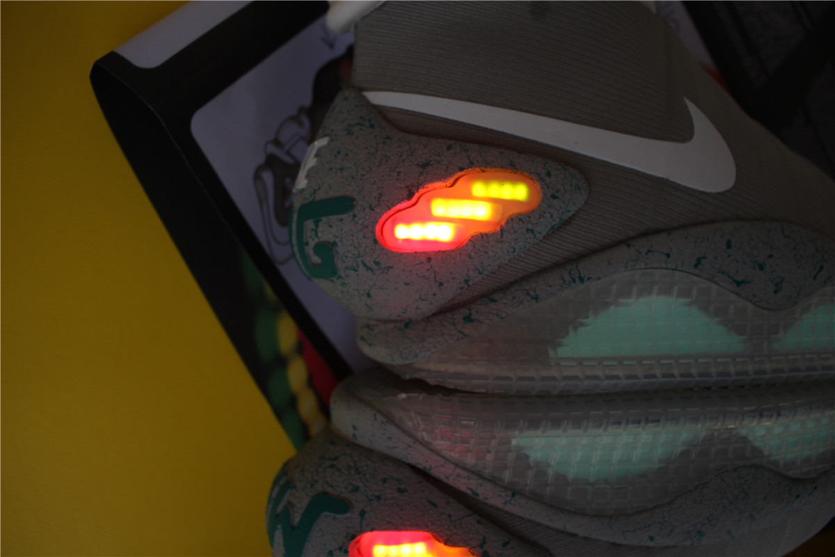Nike Air Mag Back To Future(Dhl Shipping Only )