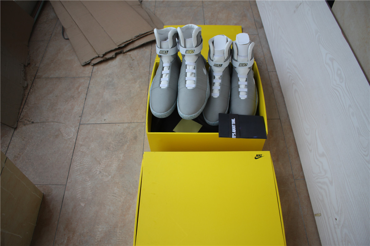 Nike Air Mag Back To Future(Dhl Shipping Only )