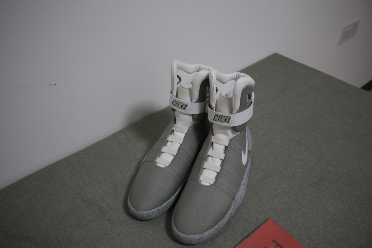 Nike Air Mag Back To Future(Dhl Shipping Only )