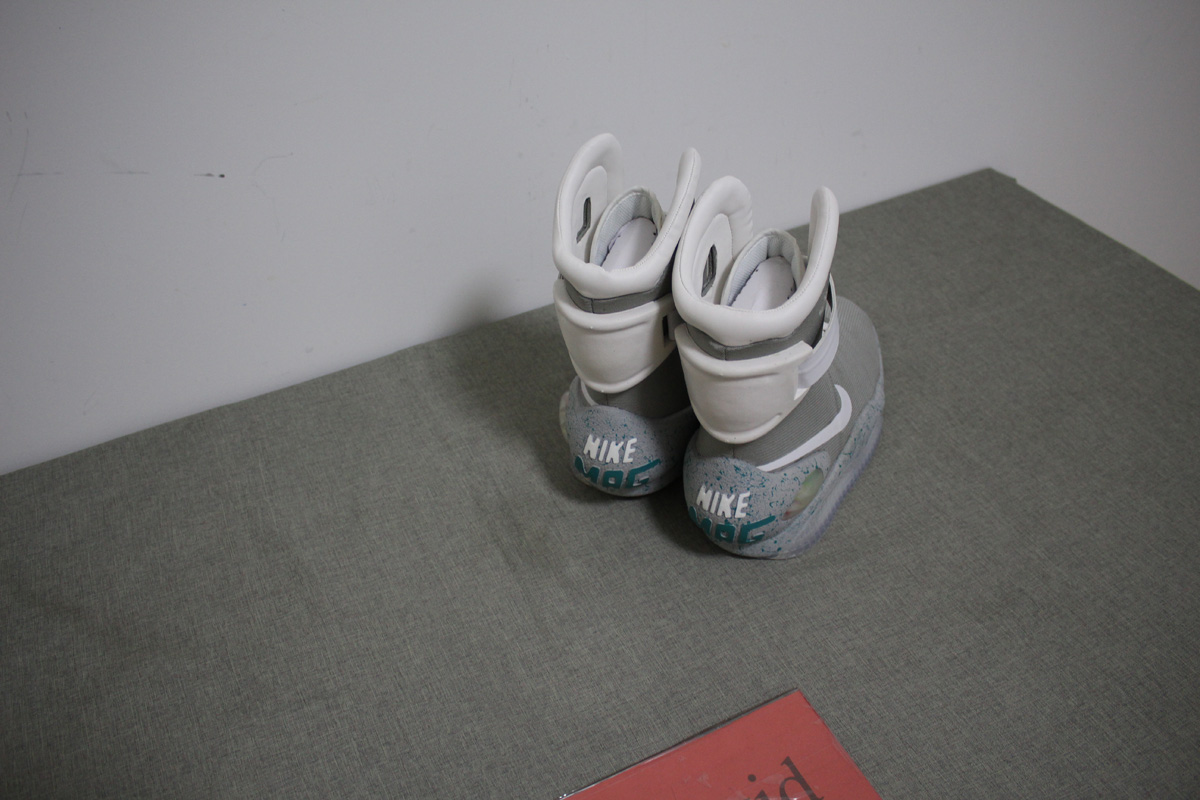 Nike Air Mag Back To Future(Dhl Shipping Only )