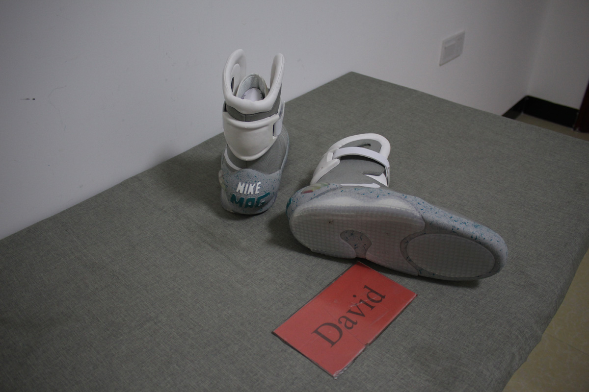 Nike Air Mag Back To Future(Dhl Shipping Only )