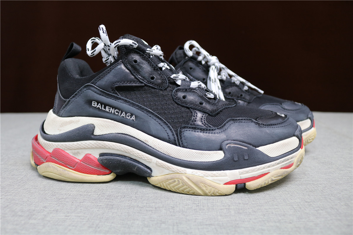 Nib Balenciaga Black/Red Triple S Trainer Sneakers