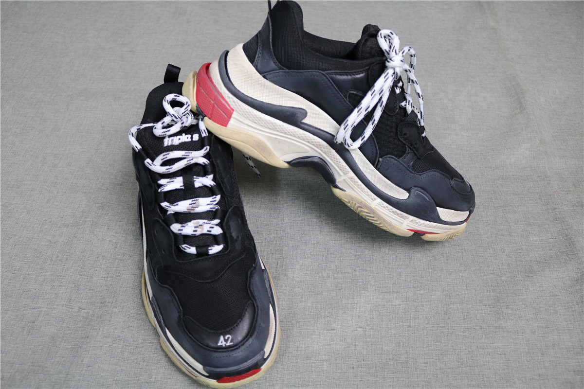 Nib Balenciaga Black/Red Triple S Trainer Sneakers