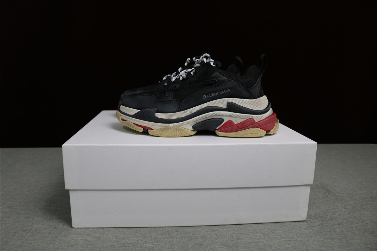 Nib Balenciaga Black/Red Triple S Trainer Sneakers