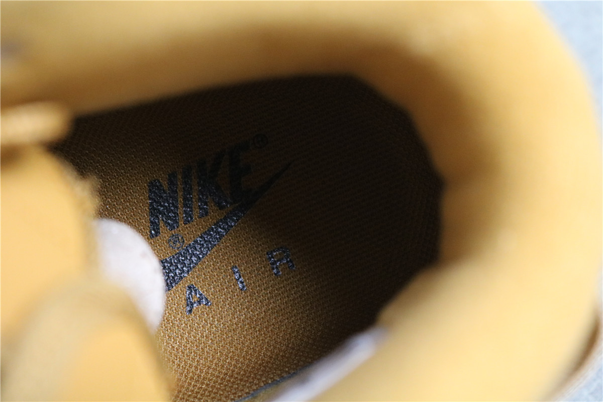 Nike Air Force 1 07 Mid