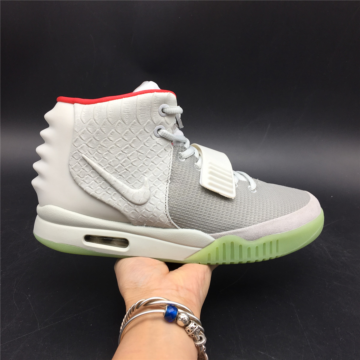 Nike Yeeyz 2