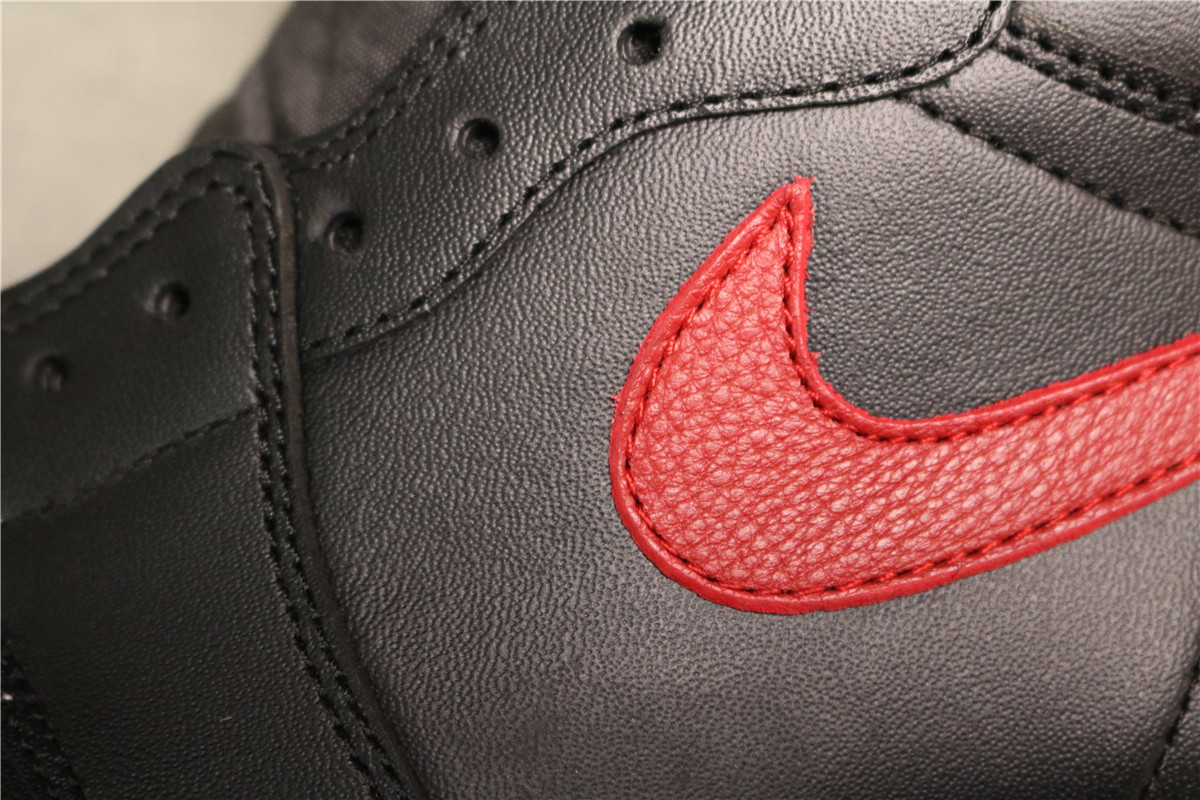 Air Jordan 1 Retro High OG Banned