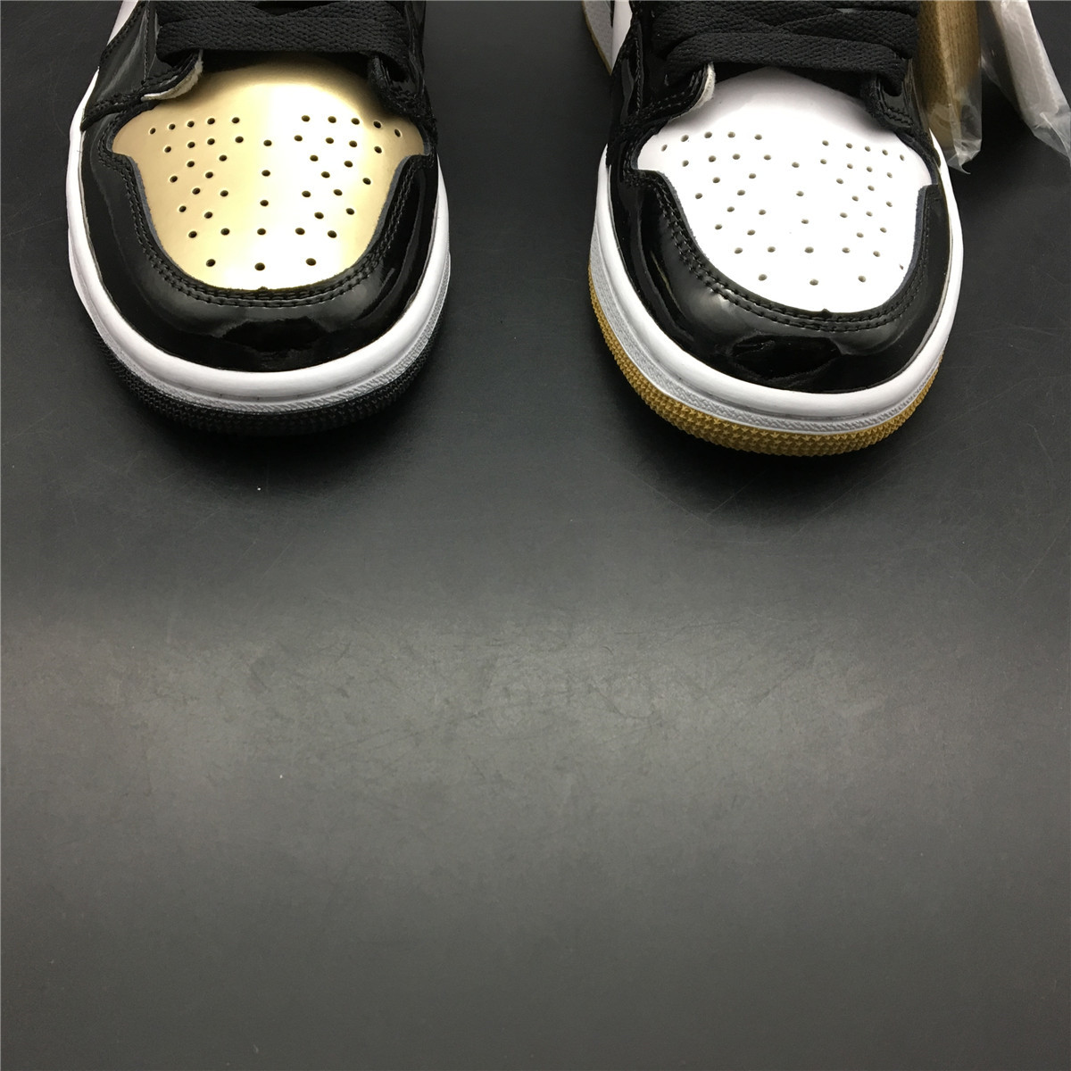 Air Jordan 1 Gold Top 3