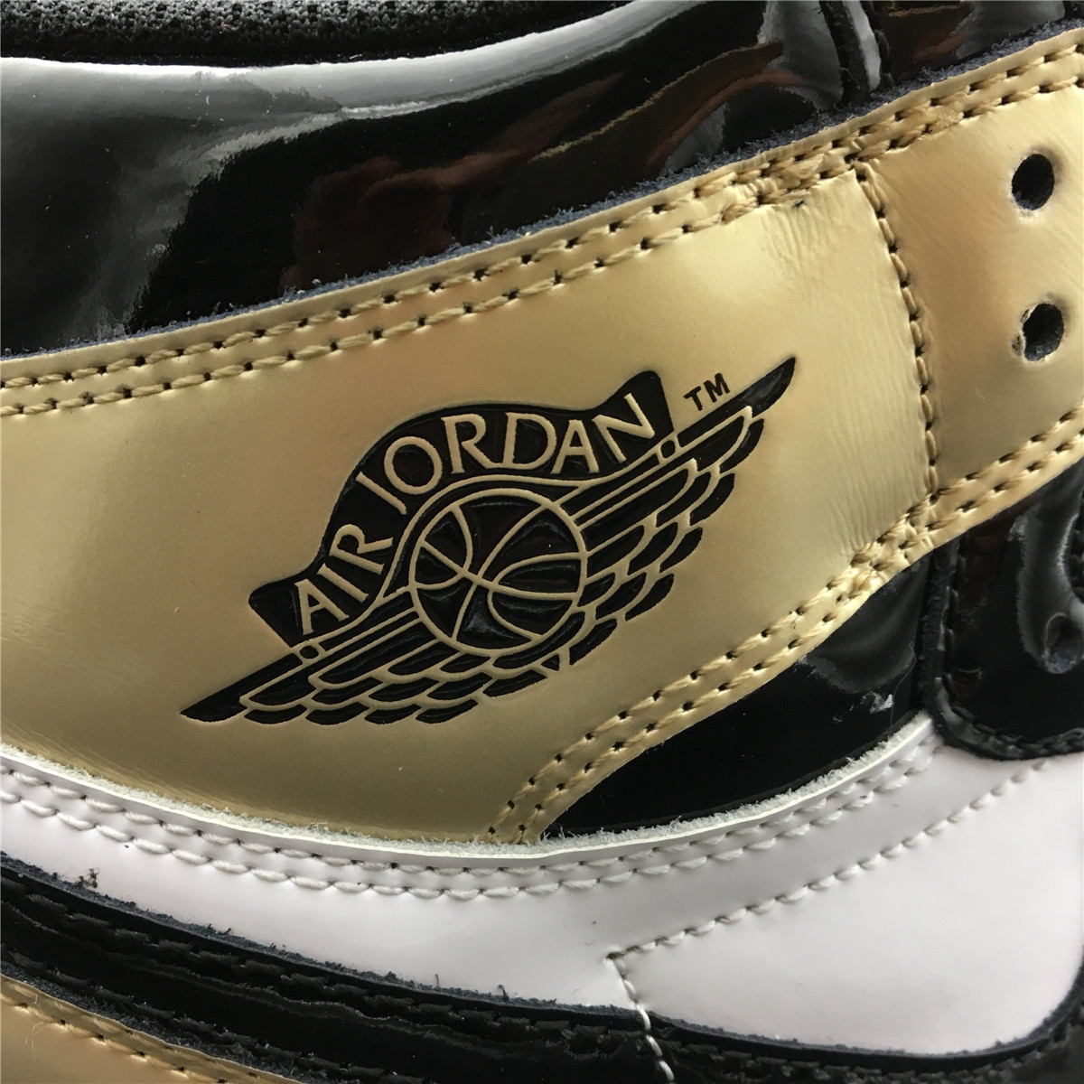 Air Jordan 1 Gold Top 3