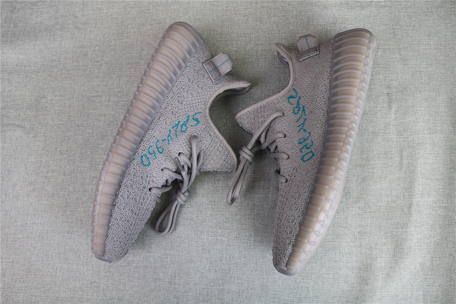 Adidas Yeezy 350 Boost V2
