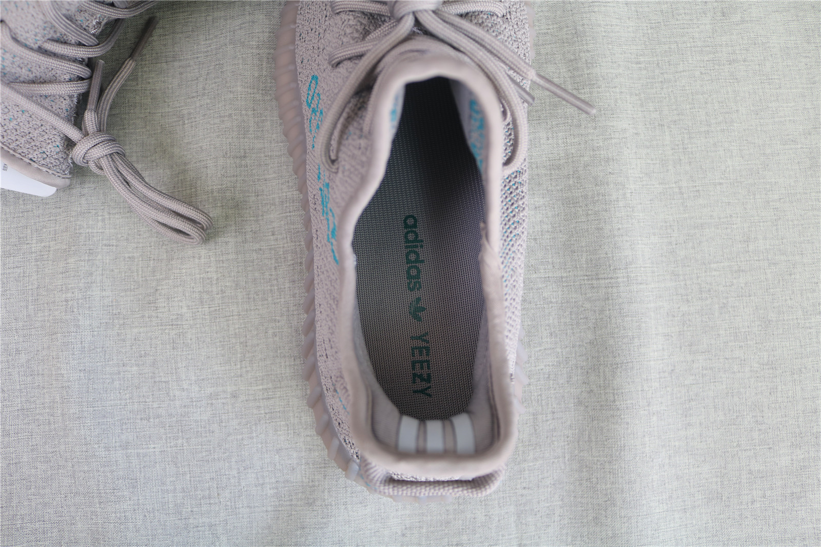Adidas Yeezy 350 Boost V2