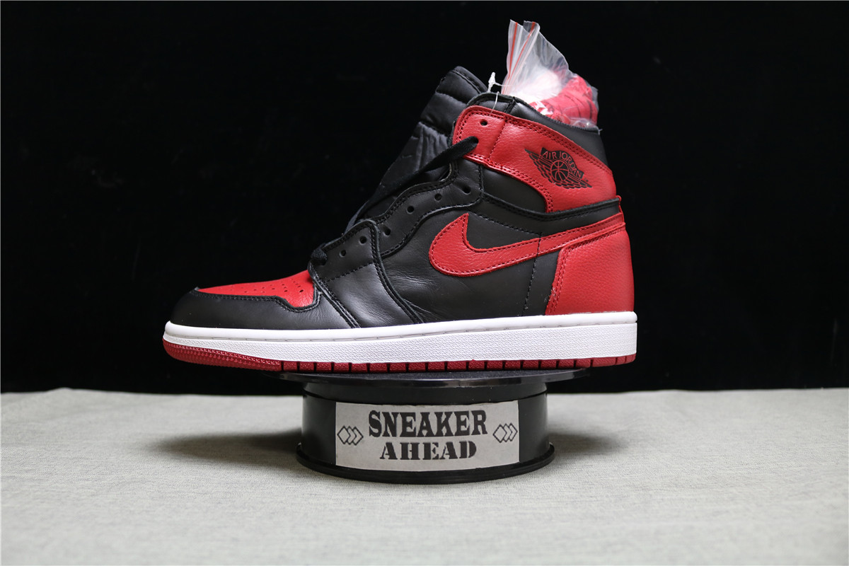 3rd Air Jordan 1 Retro High OG Bred