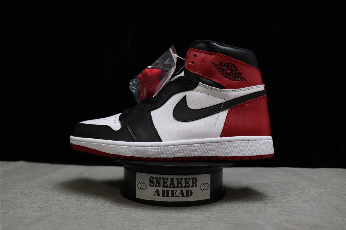 Jordan 1 Retro Black Toe (2018)