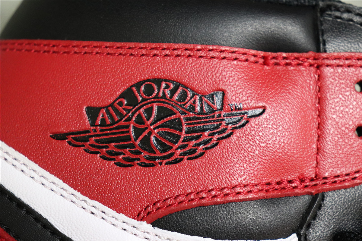 Jordan 1 Retro Black Toe (2018)