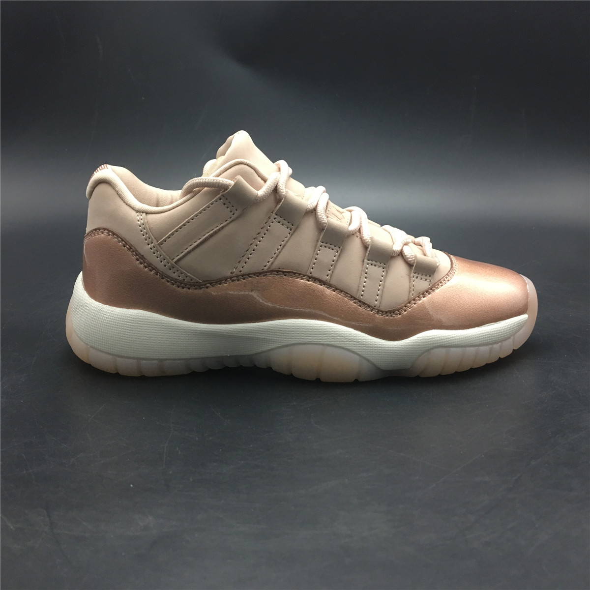 Air Jordan 11 Low GS Rose Gold