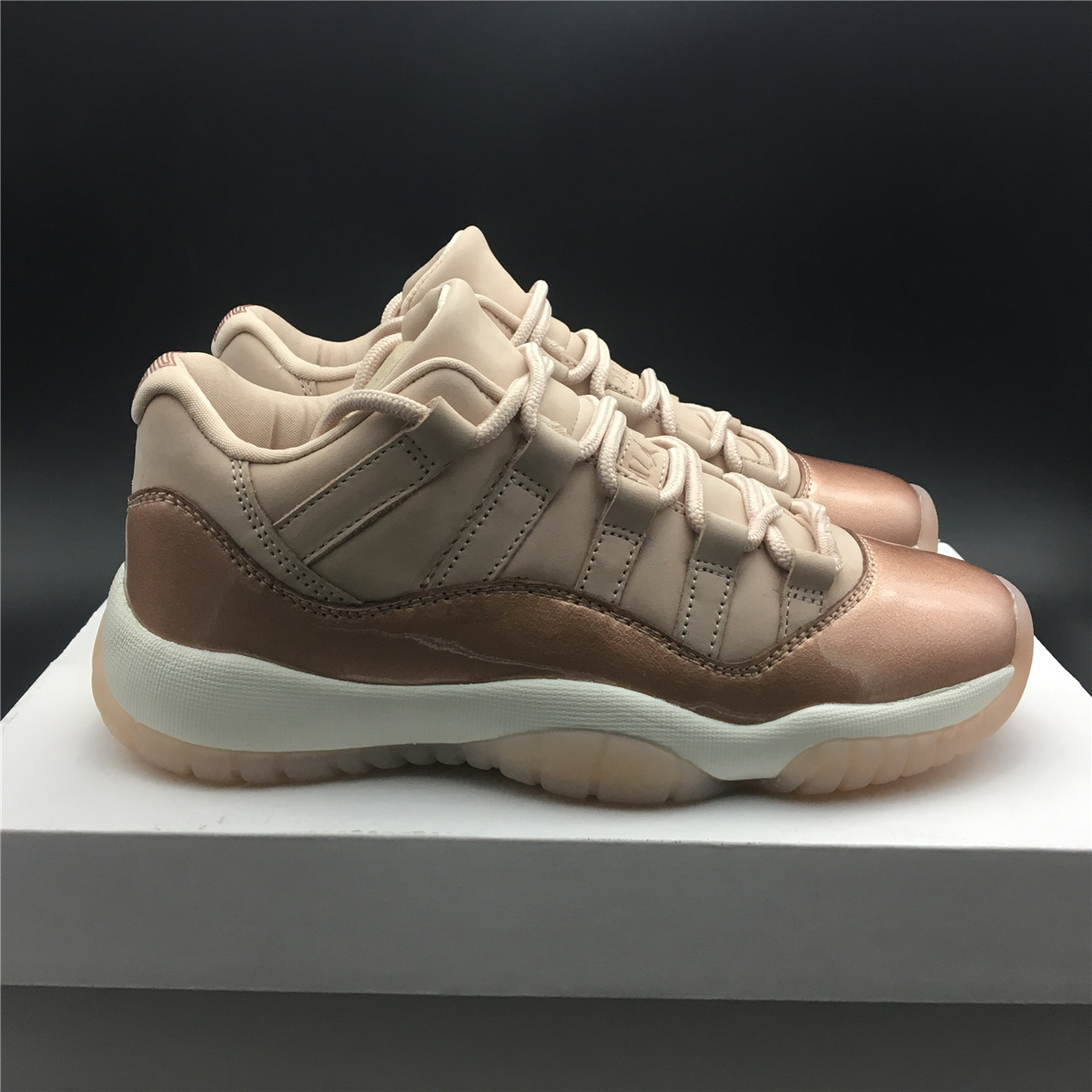 Air Jordan 11 Low GS Rose Gold