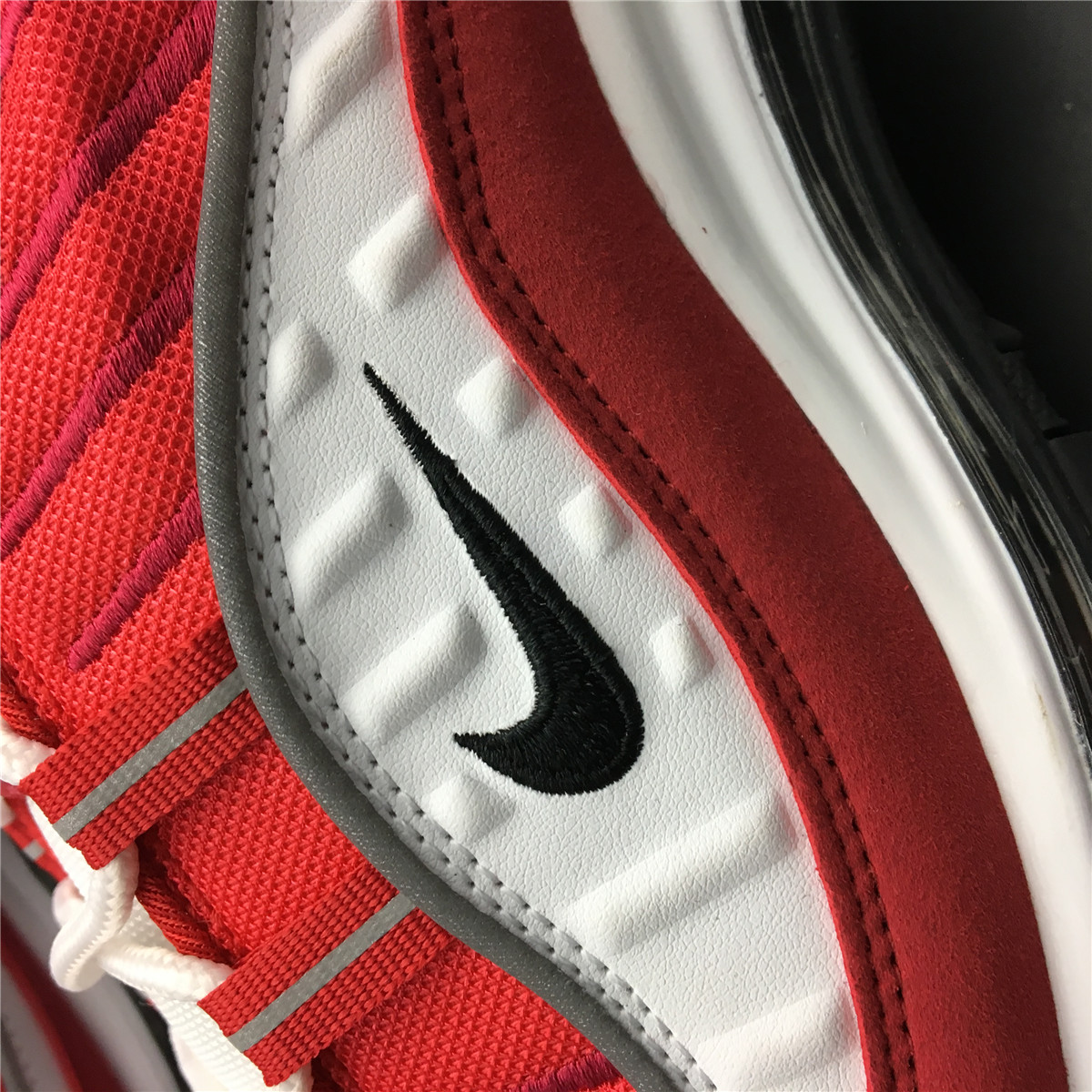 Air Max 98 Gym Red