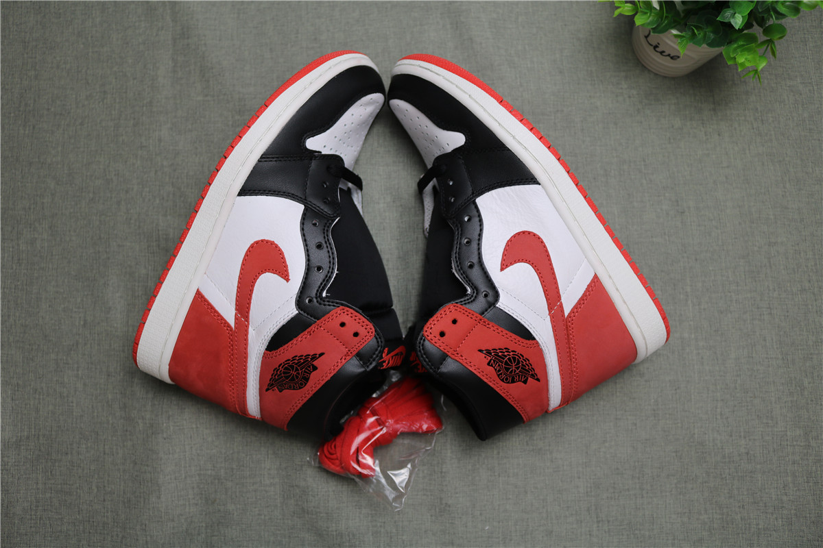 Jordan 1 Retro High Track Red