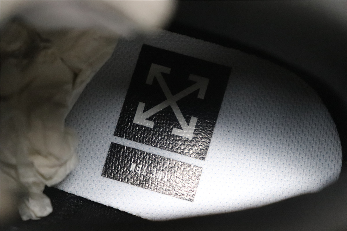Off-white X Nike Blazer Mid Black