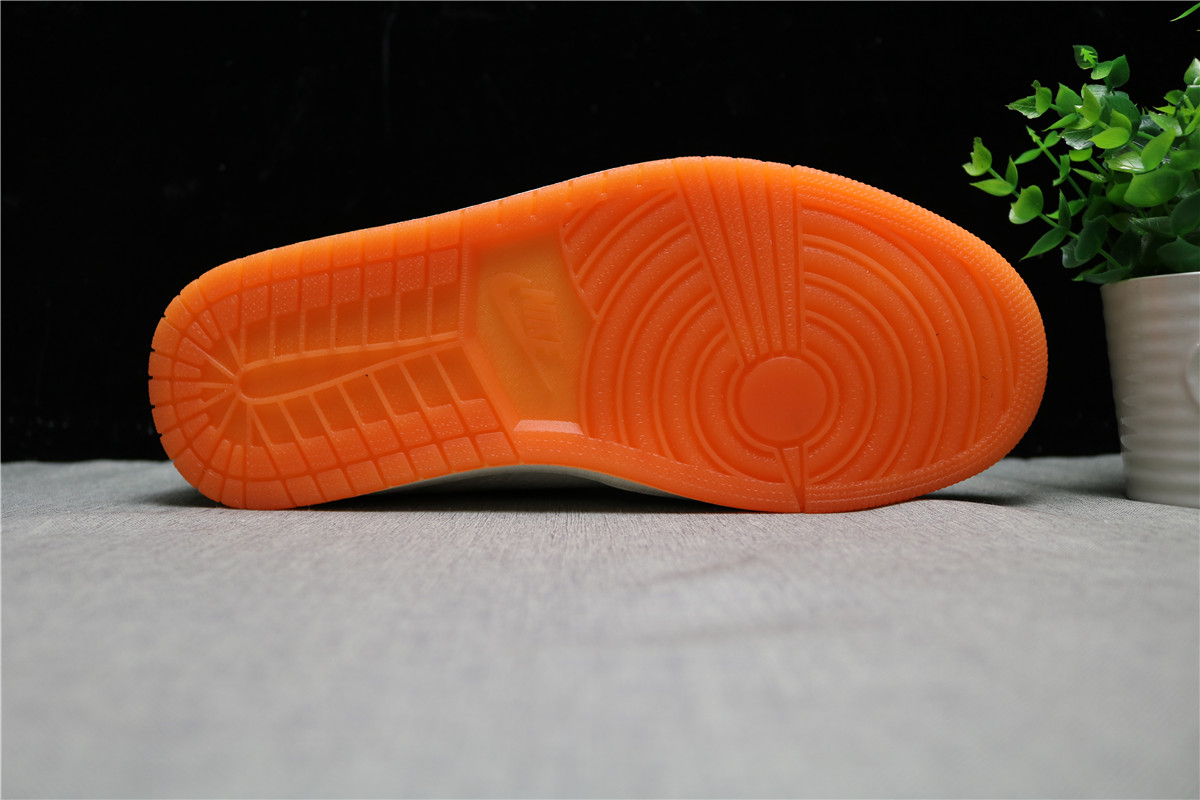 Jordan 1 Retro High Satin Shattered Backboard