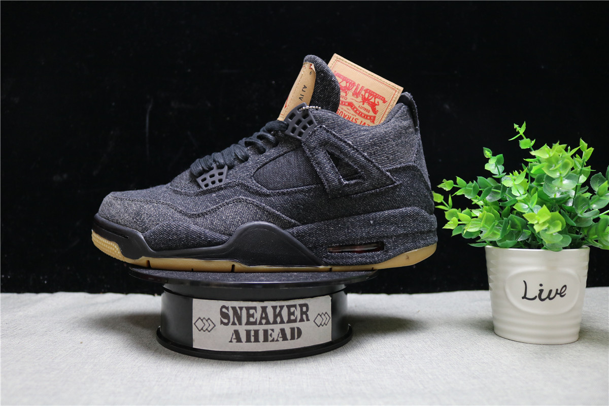 Jordan 4 Retro Levi's Black Levi's