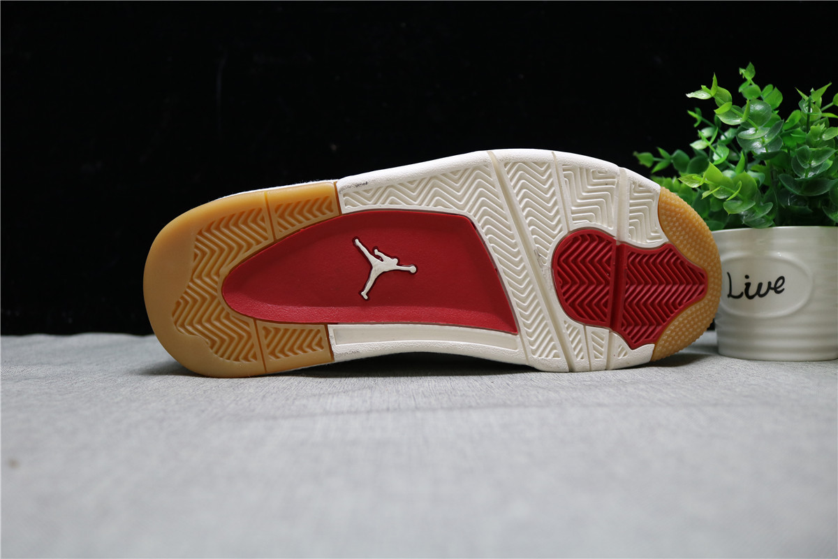 Jordan 4 Retro Levi\'s White Levi\'s