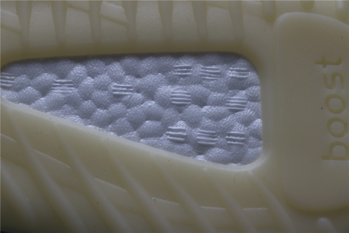 Adidas Yeezy Boost 350 V2 Butter