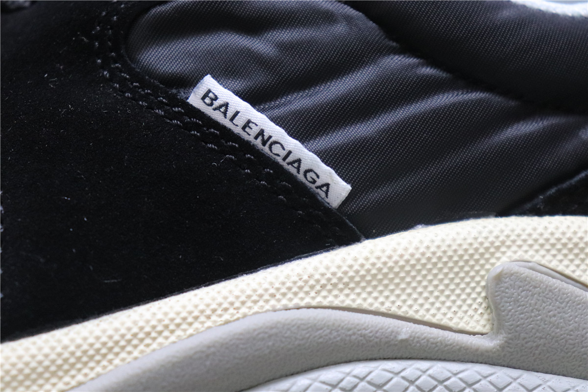 Belenciaga Triple S Black Burgundy