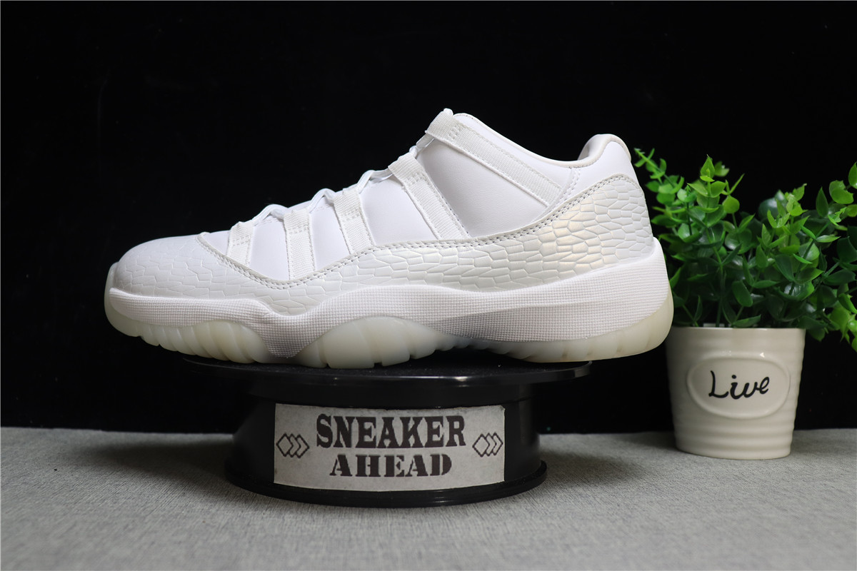 Jordan 11 Retro Low Heiress Pure Platinum (GS)