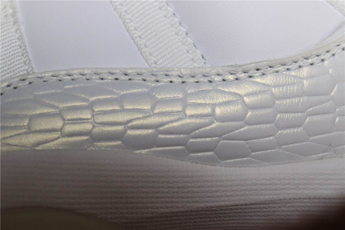 Jordan 11 Retro Low Heiress Pure Platinum (GS)
