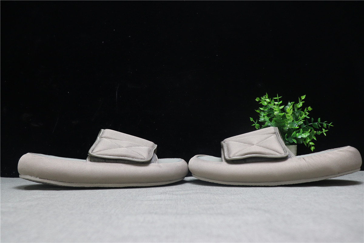 Kanye Yeezy Season 6 Slide Grey