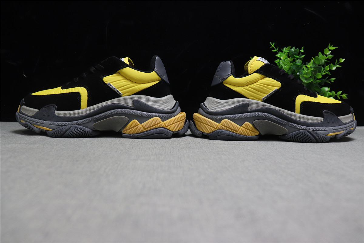Balenciag Triple S Black Yellow