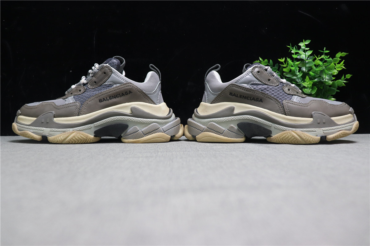 Balenciaga Triple S