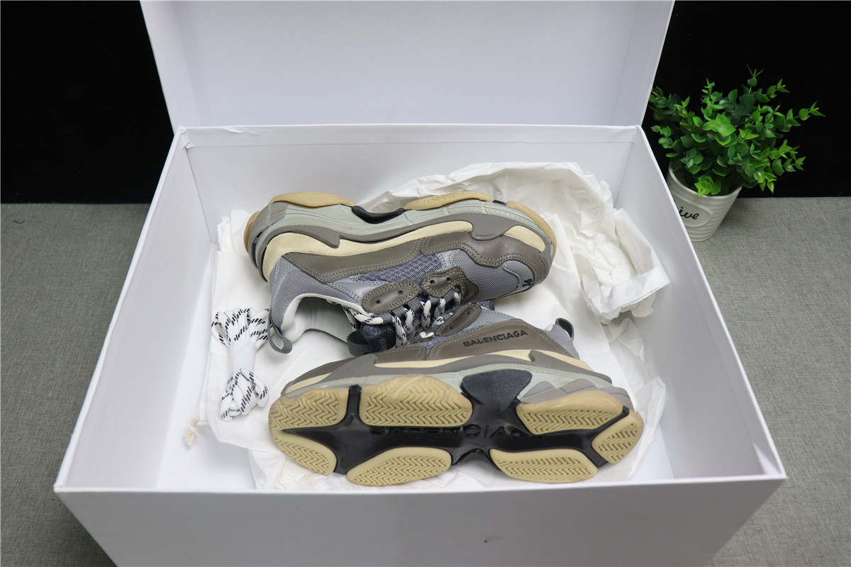 Balenciaga Triple S