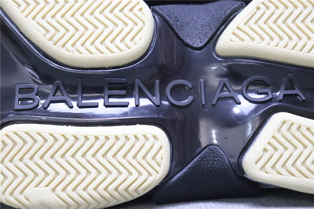Balenciag Triple S Black Burgundy