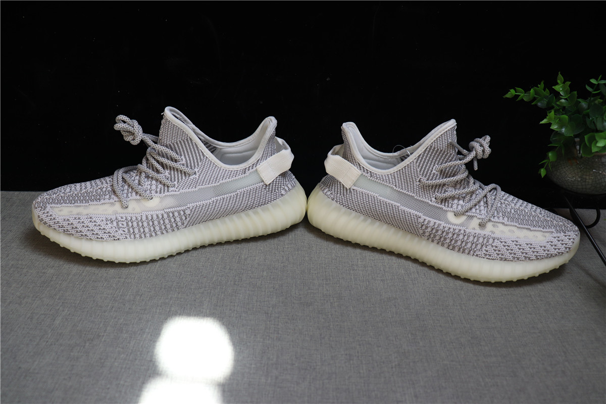 Yeezy Boost 350 V2 Static
