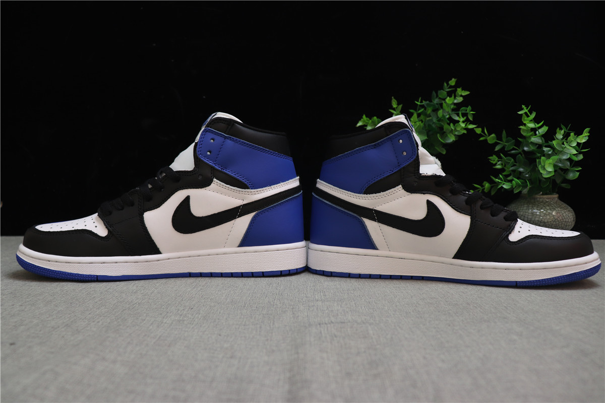 Air Jordan 1 Retro OG Blue Black White