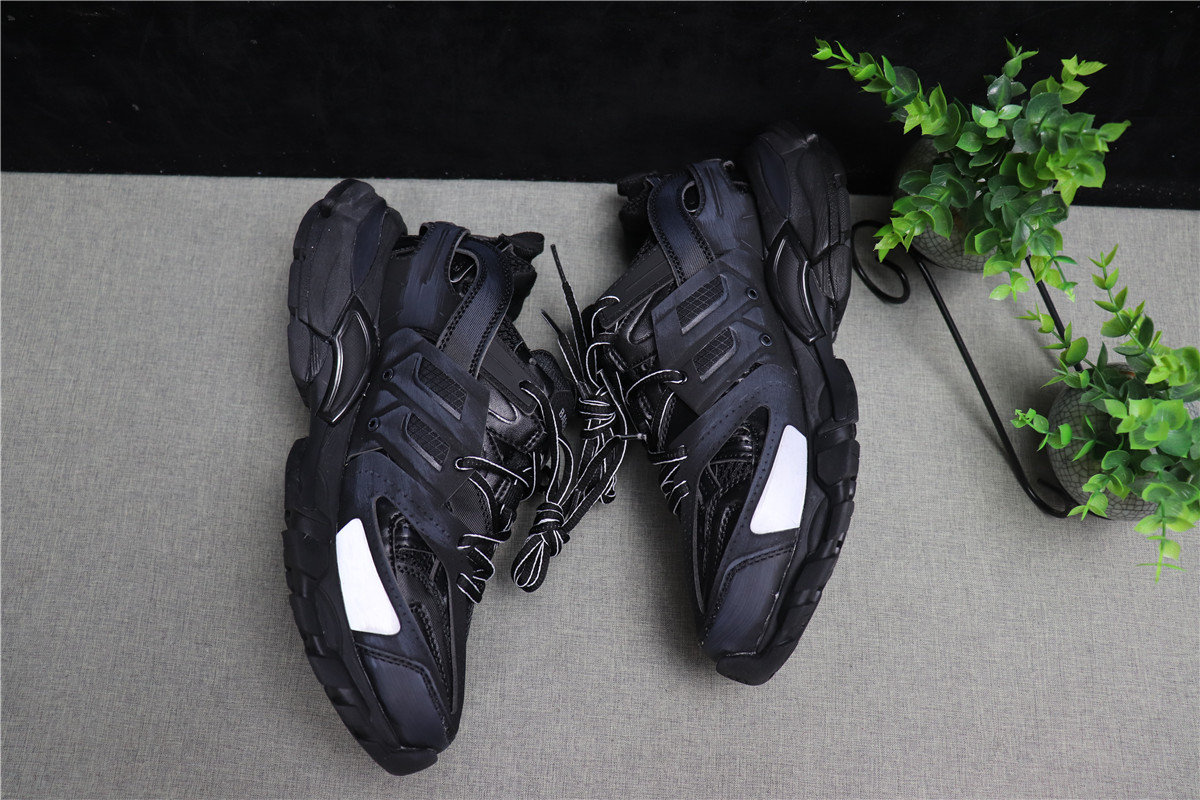 Belenciag Track Black